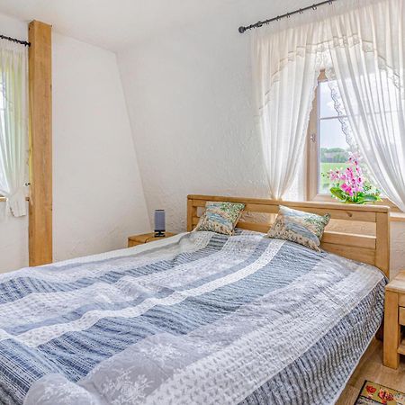 Amazing Home In Gniewino With Kitchen 外观 照片